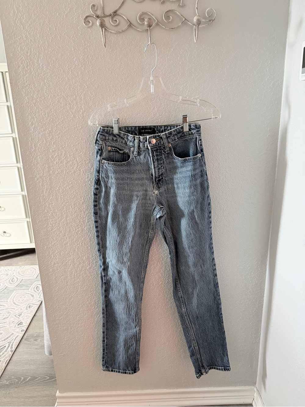 Women's High-Rise Straight Leg Jeans